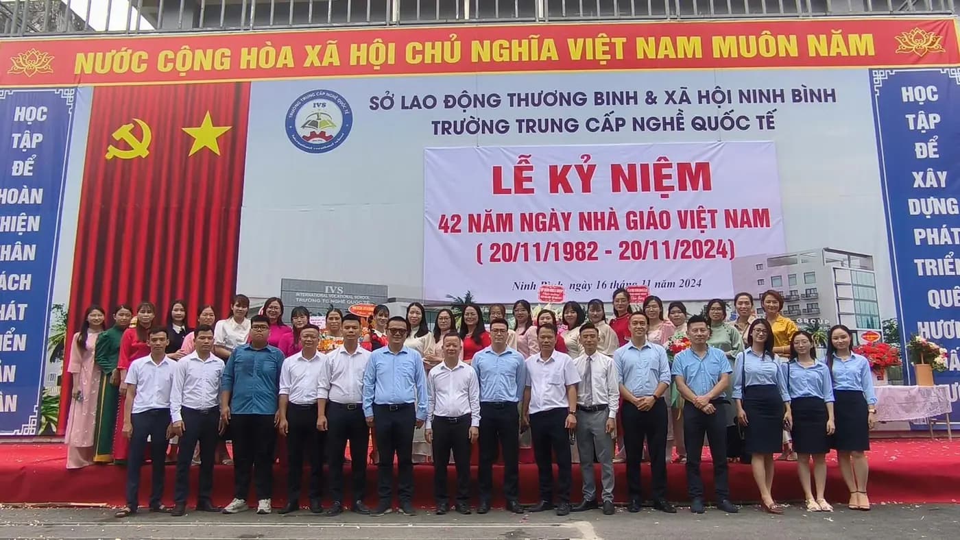 Trung cấp nghề Quốc tế (IVS)
