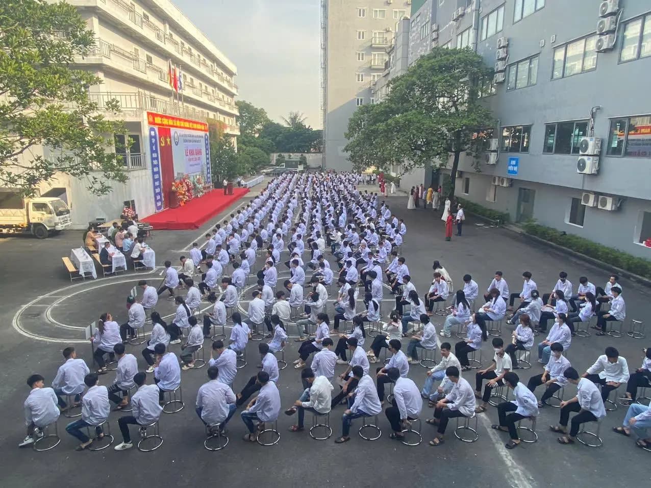 Trung cấp nghề Quốc tế (IVS)