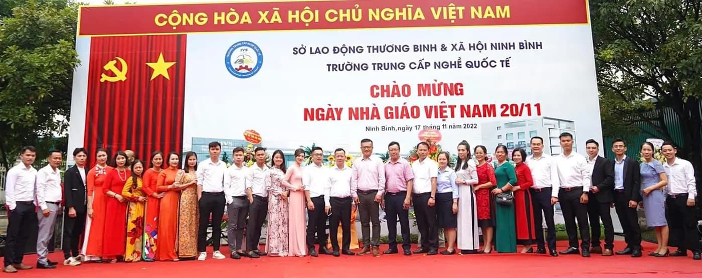 Trung cấp nghề Quốc tế (IVS)
