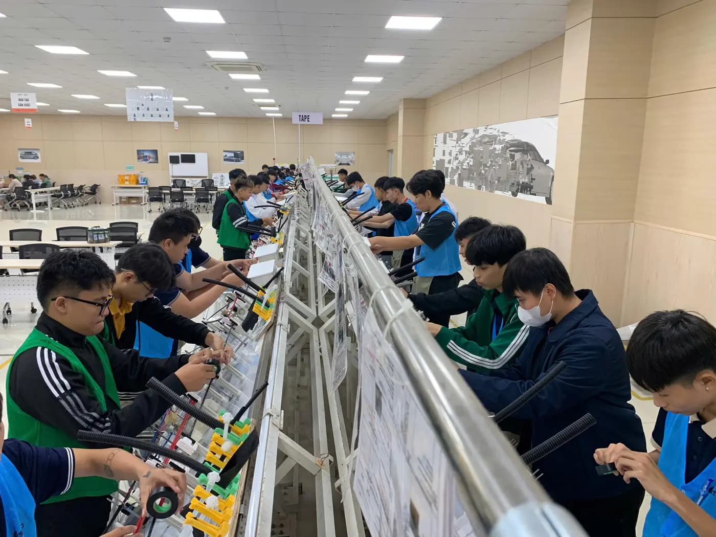 Xưởng cơ khí và điện tử